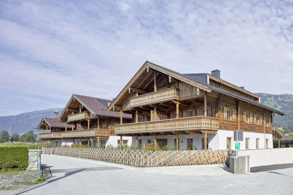 Haus Straßenansicht Ferienwohnung in Hollersbach von Alpina Holiday