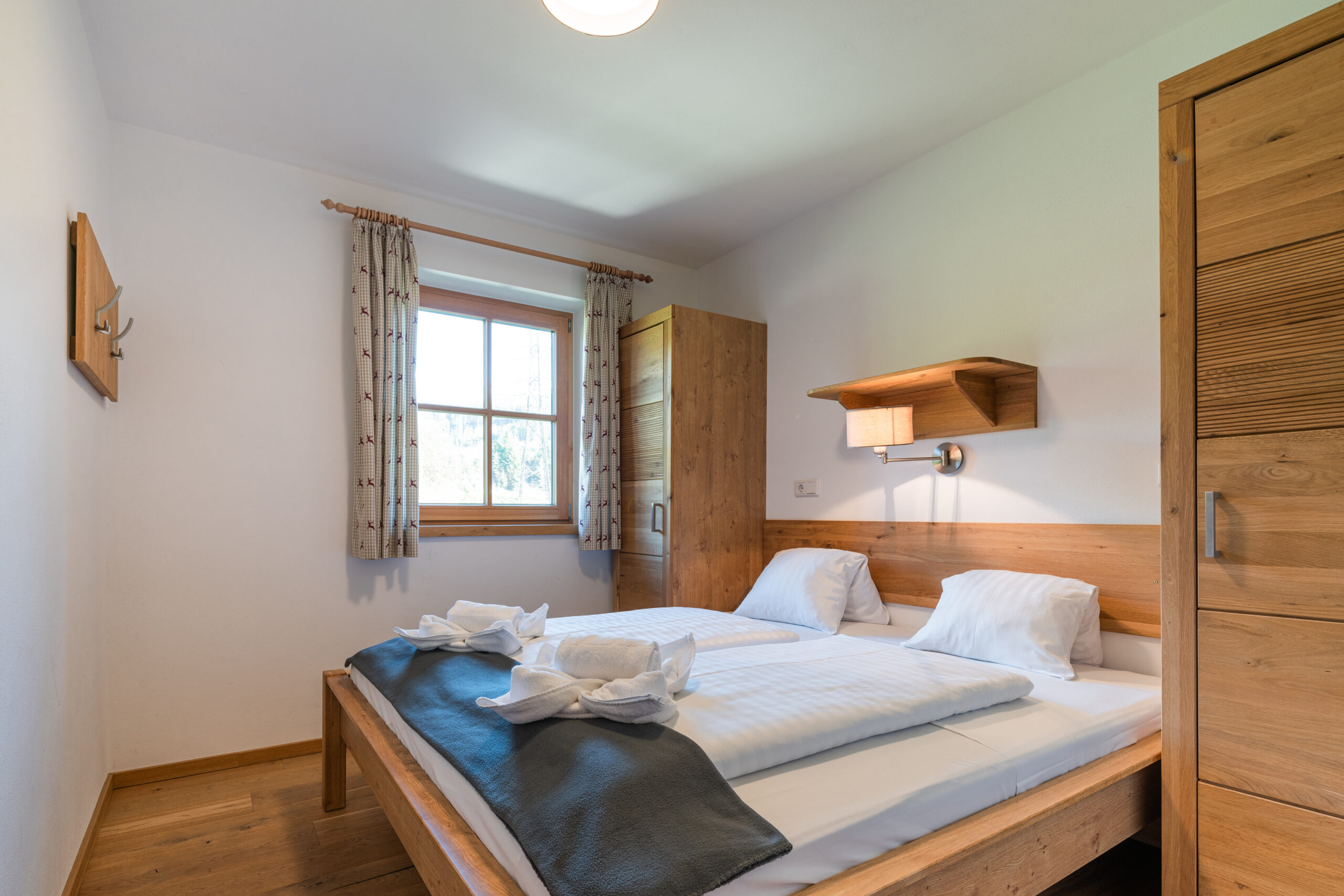 Doppelbettzimmer Top 14 Ferienwohnung in Hollersbach von Alpina Holiday