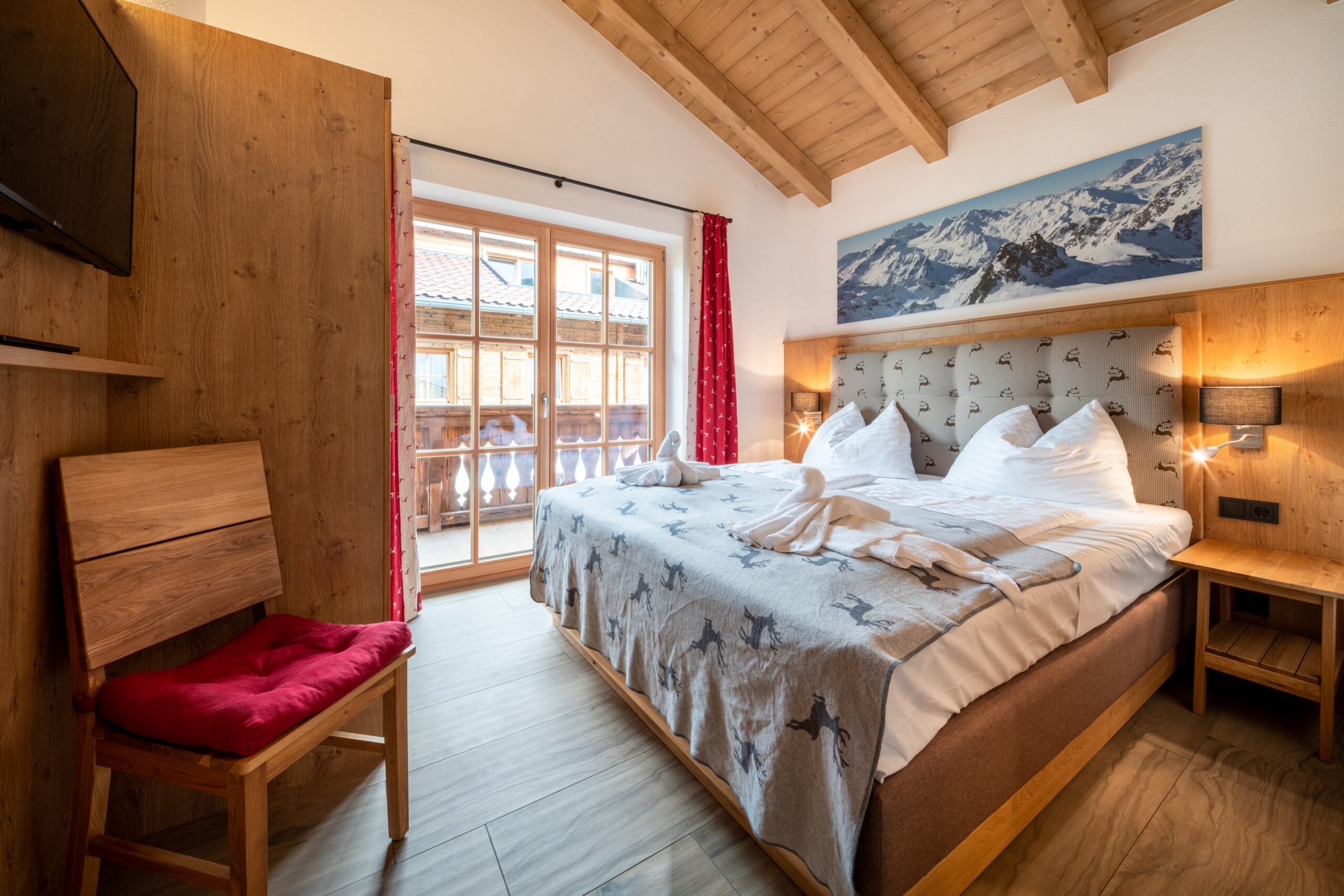 Doppelbett Hirsch Details Top 17 Ferienwohnung in Hollersbach von Alpina Holiday