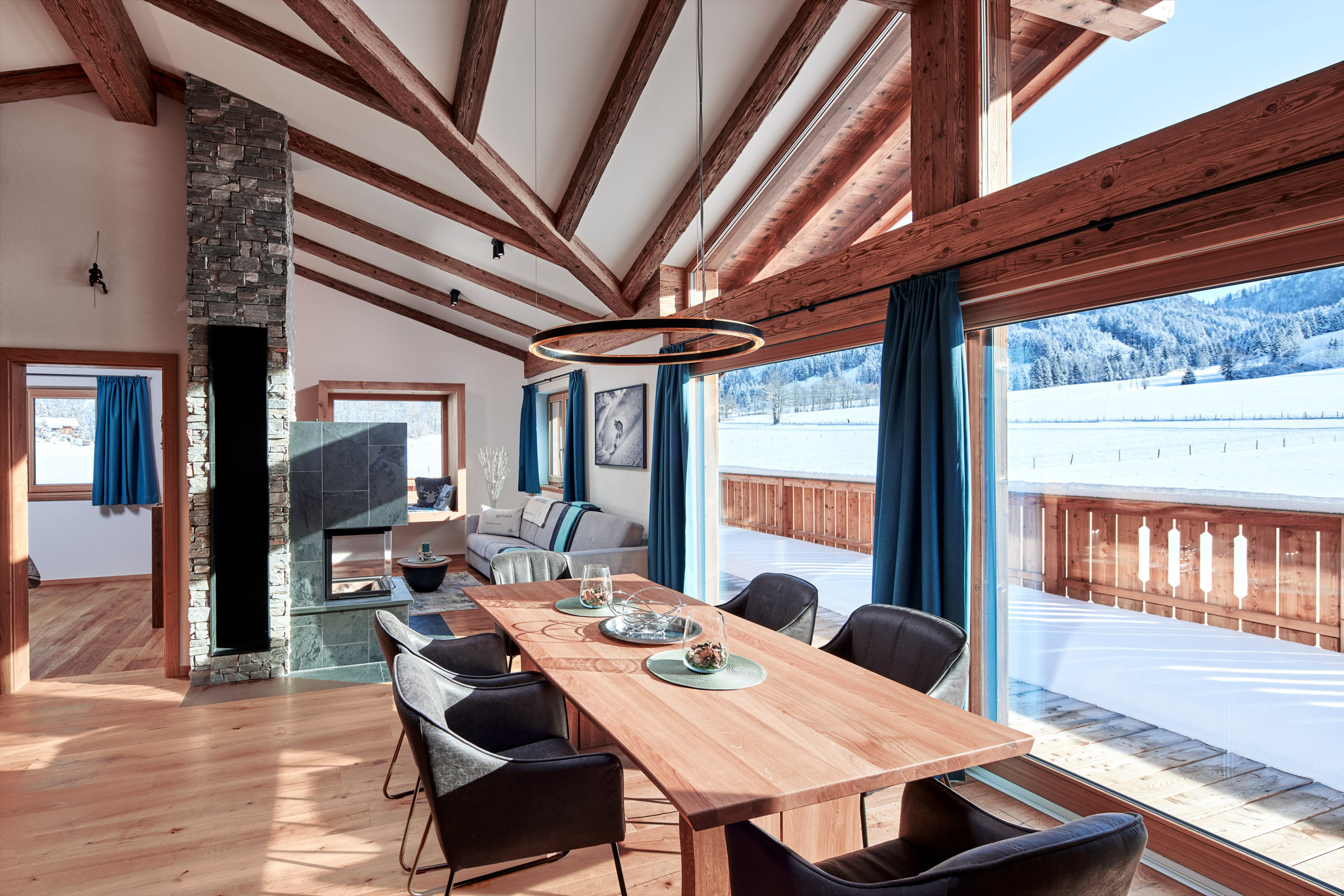 Wohn-Essbereich Ferienwohnung in Buchensteinwand von Alpina Holiday